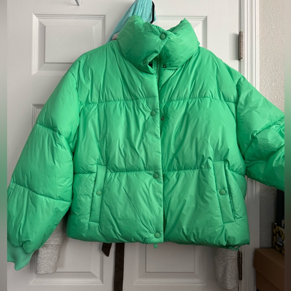 American Eagle Puffer jacket